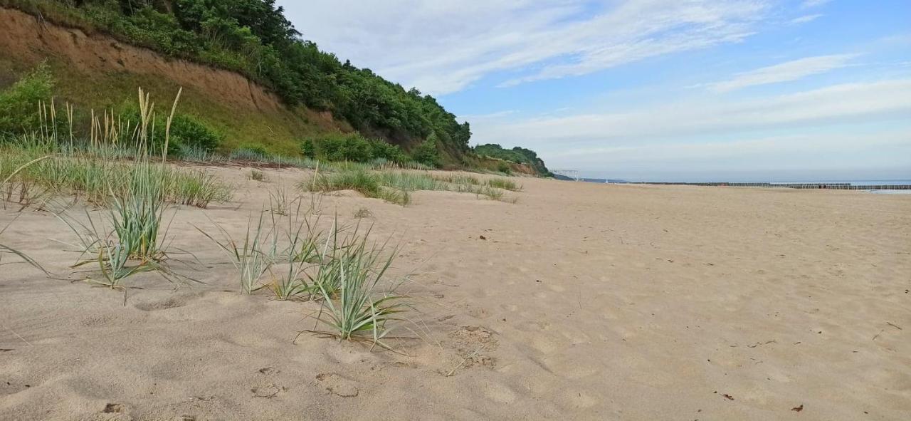 Domek Letniskowy Zacisze Pod Sosnami Trzęsacz Kültér fotó